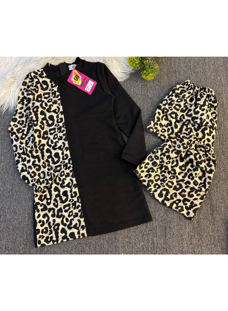 فستان مطبوع مع أساور أنيقة عند أسفل الساقين - Image 1